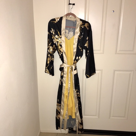 Yellow Ruffed Midi - Picture 4 of 5